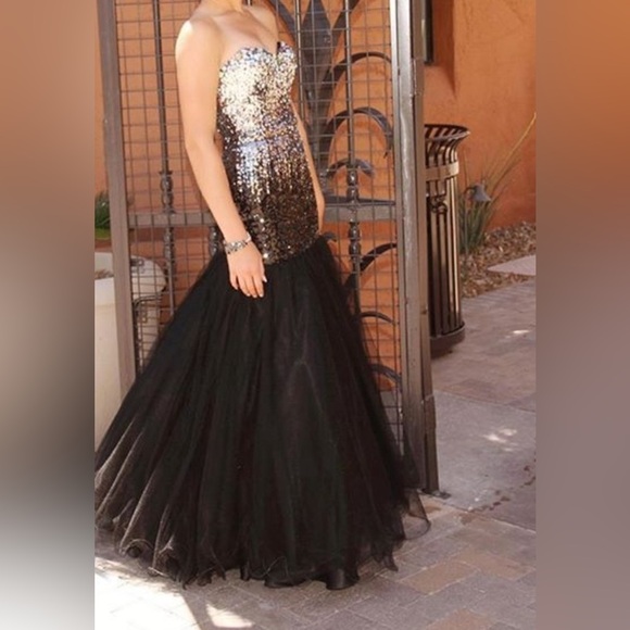 Black and Silver Sequin Tulle Gown / Ballgown - Picture 3 of 5